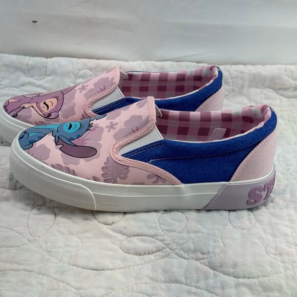 Woman’s Disney stitch size US 6 stitch slip on canvas, tennis shoes - Picture 3 of 9